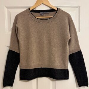 NWOT 360 Cashmere Tan/Black Color-block rolled hem cuff Crewneck Small